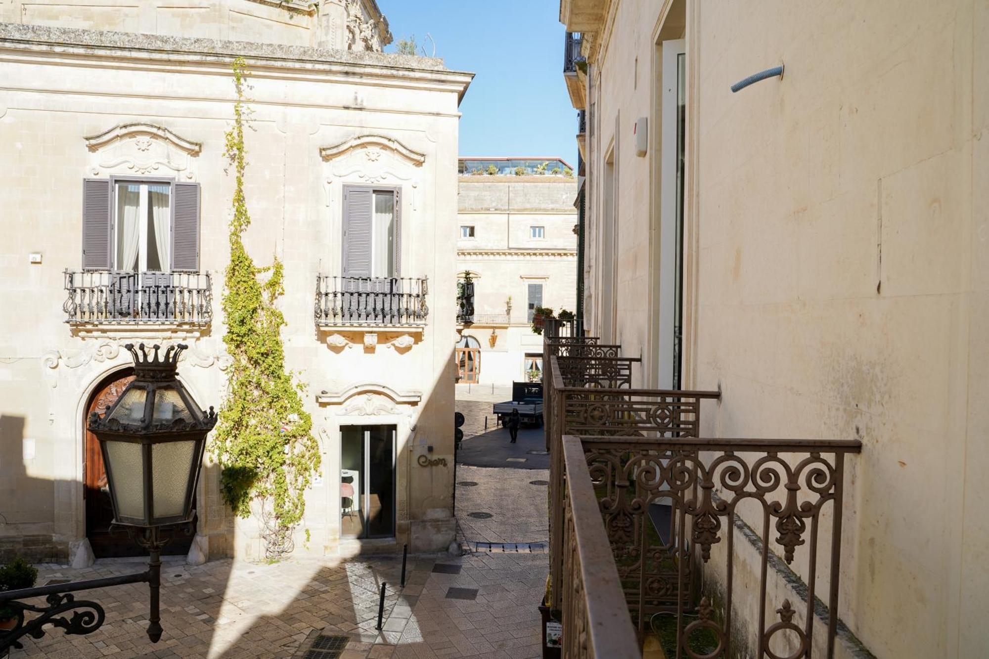 Suite Home D'Aragona Lecce Exterior foto